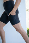 Helen 3 Pocket Womens Mid Bike Shorts Black