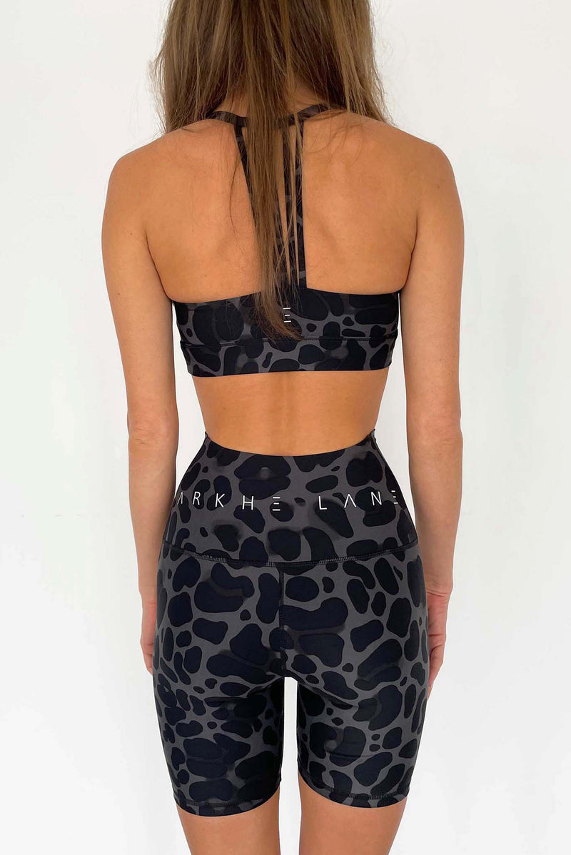 seamless leopard print shorts with pocket